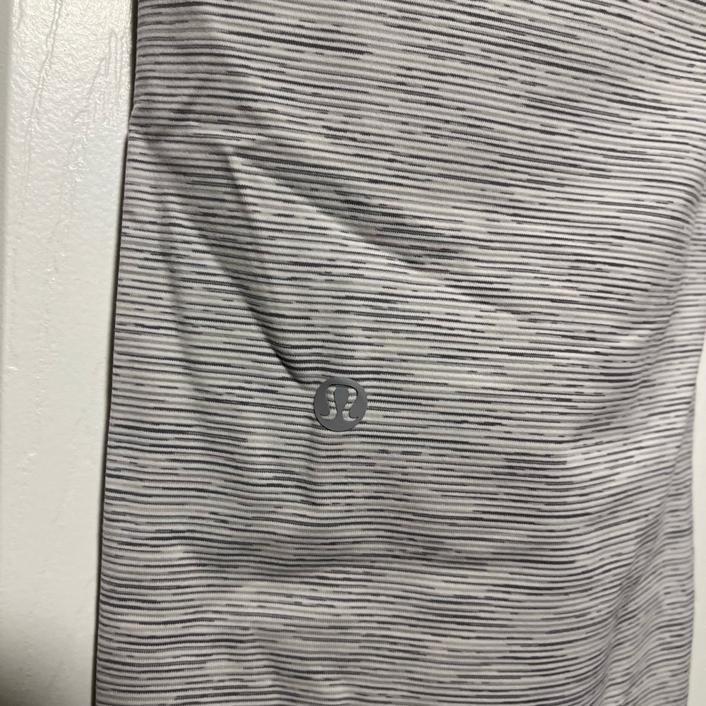 Lululemon On The Fly Pant Wee Are From Space Nimbus Grey Sz 8 EUC - Picture 7 of 8